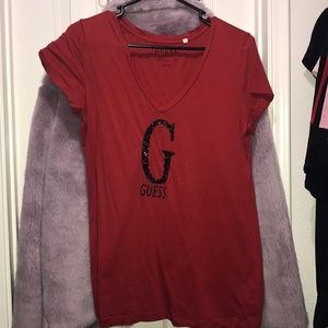 HOT RED G BY GUESS TEE 😻